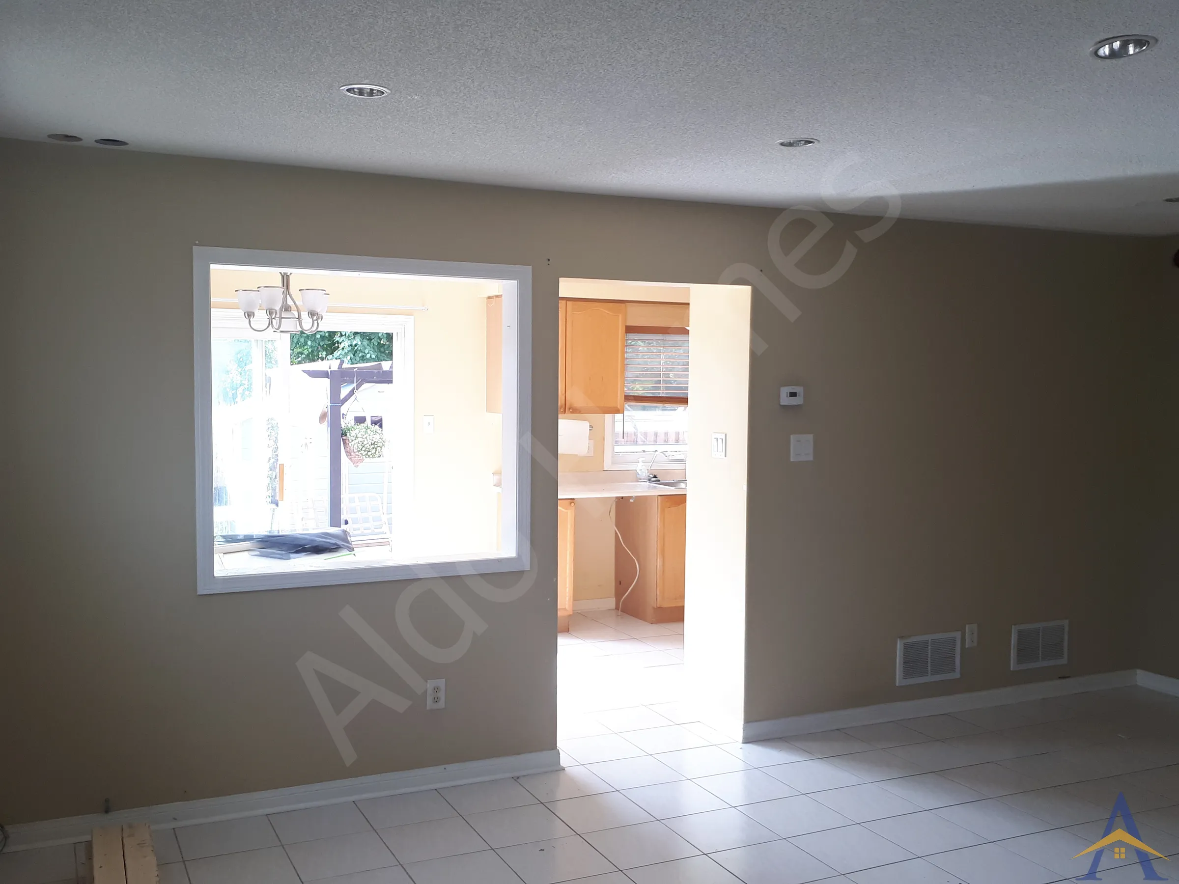 Load-Bearing Wall Removal in Mississauga: Rosehurst Dr