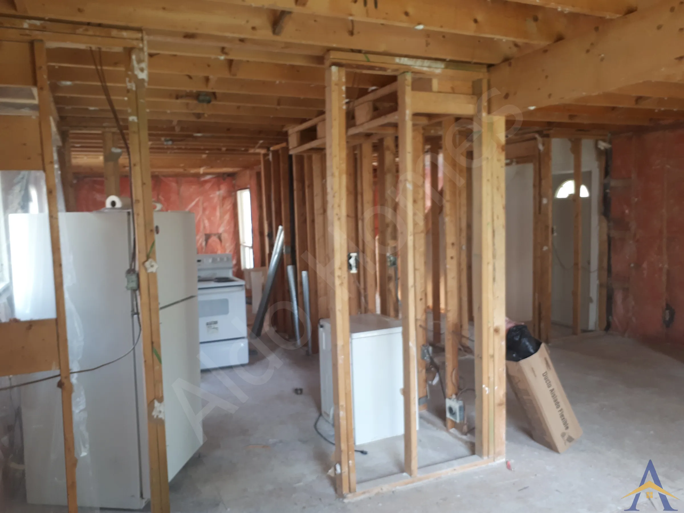 Load-Bearing Wall Removal in Mississauga: Saracen Court, photo 2