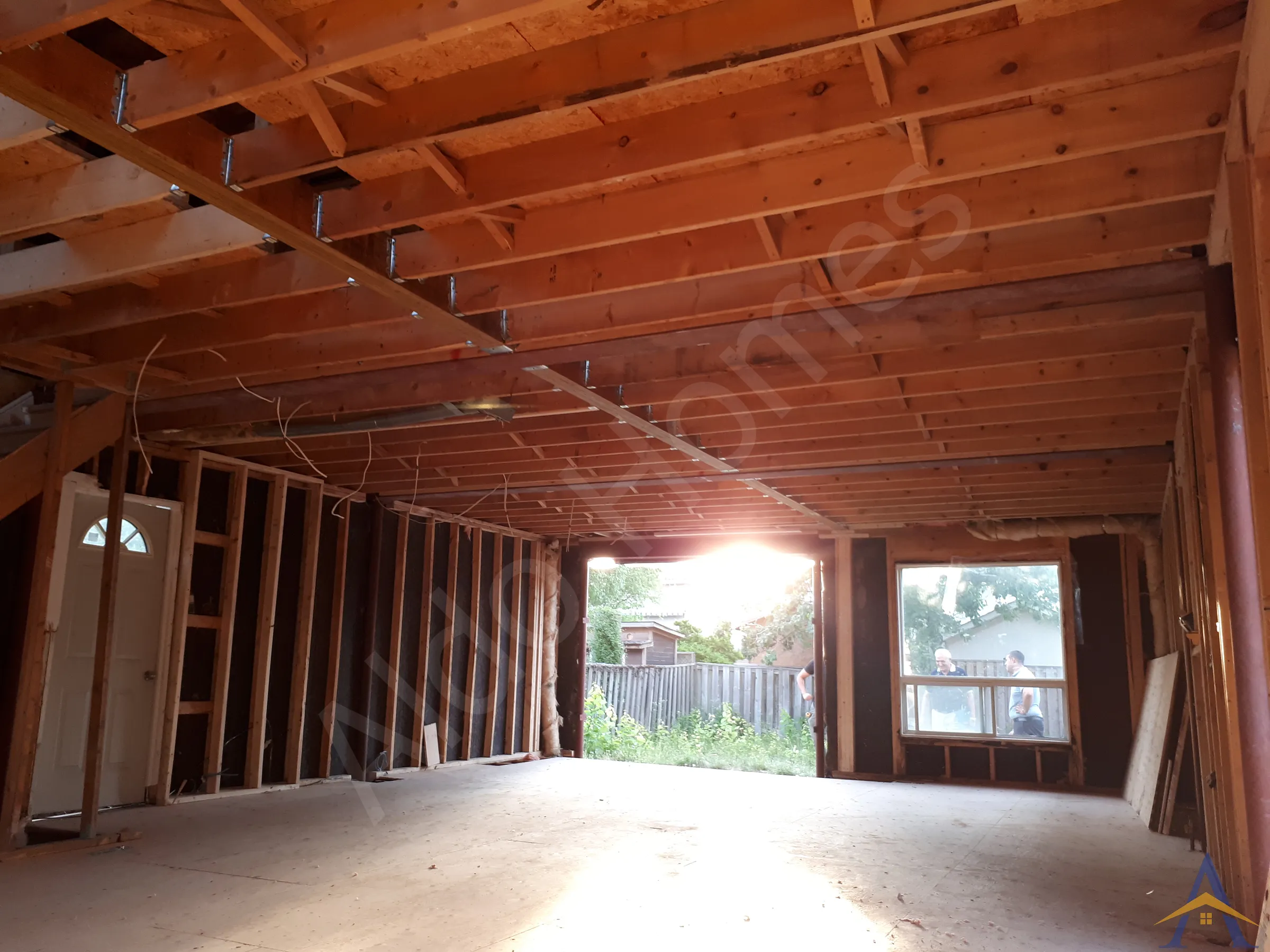 Load-Bearing Wall Removal in Mississauga: Saracen Court, photo 5