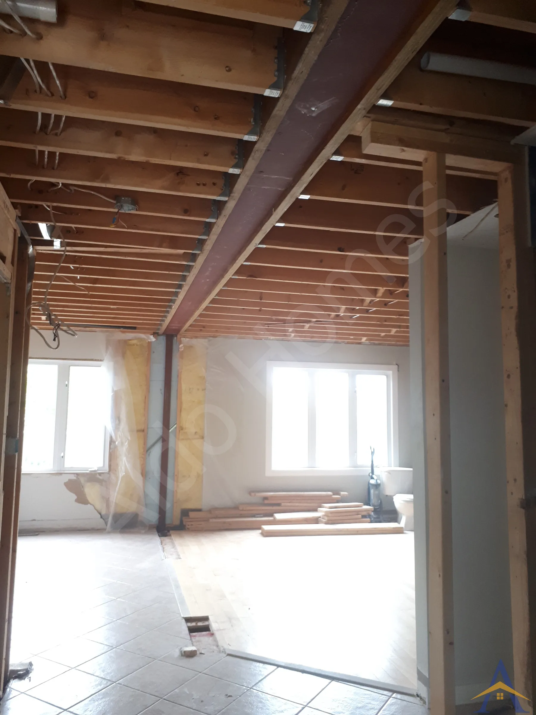 Load-Bearing Wall Removal in Oakville: Stillmeadow Rd, photo 5