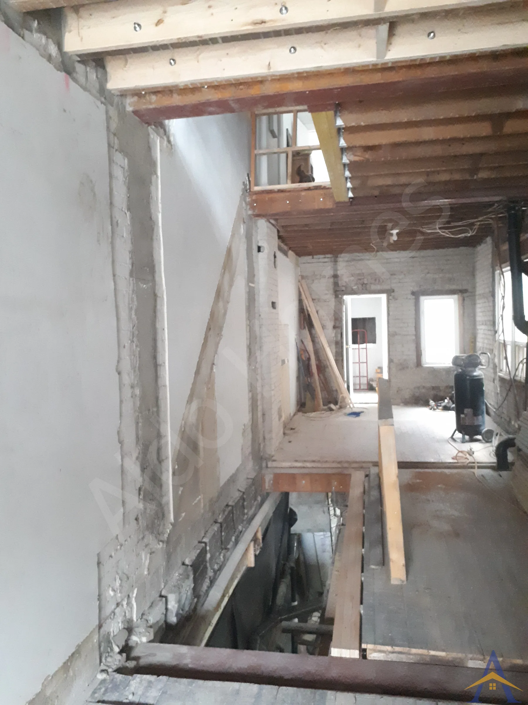 Load-Bearing Wall Removal in Toronto: Woodbine, photo 6