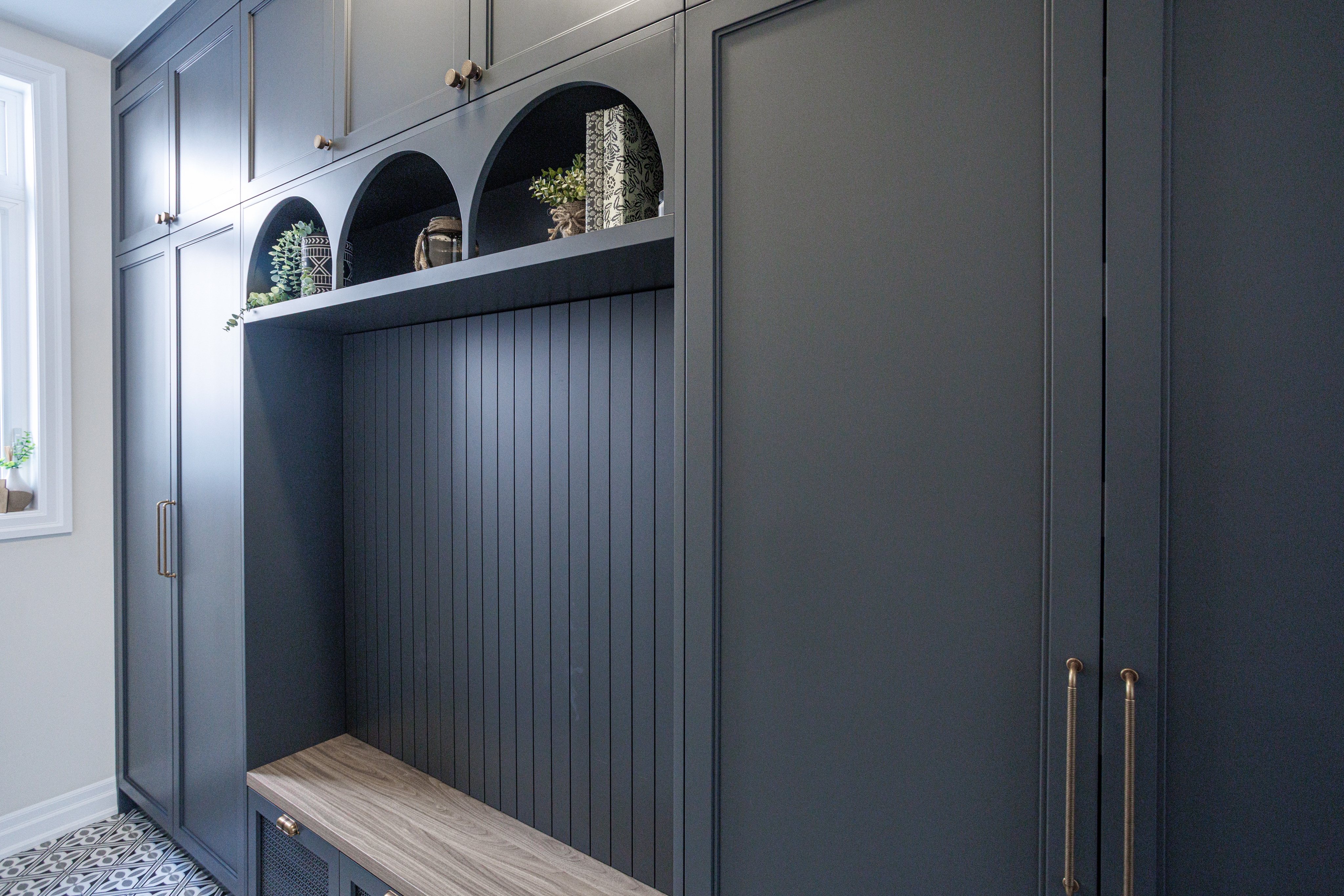 Custom Built-In Cabinets in North York, photo 2