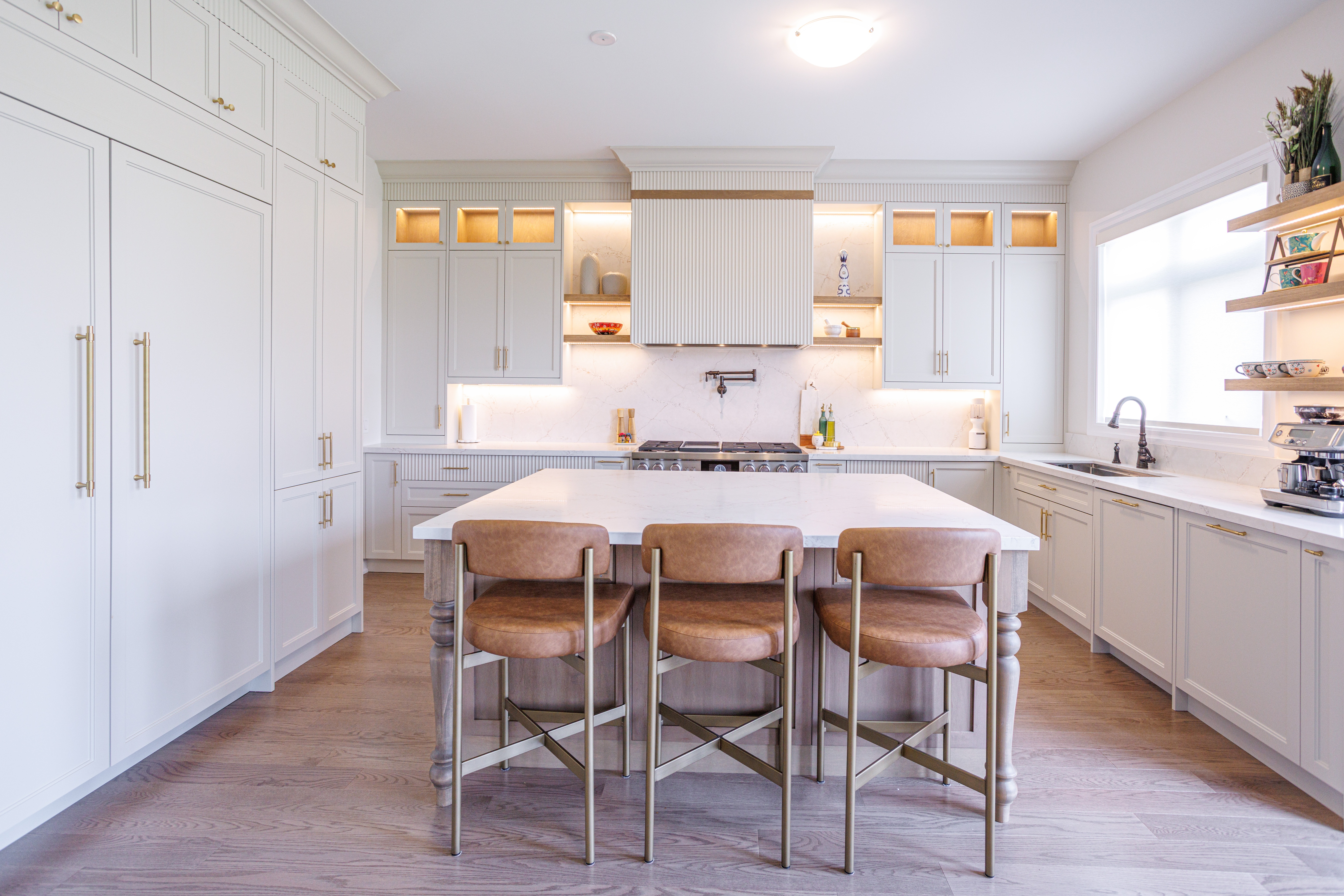 Custom Kitchen Renovation in Oakville